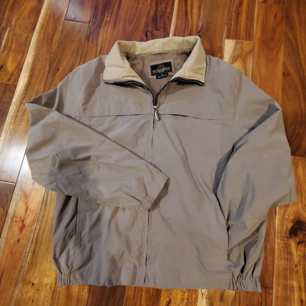Lightweight Windbreaker very well made